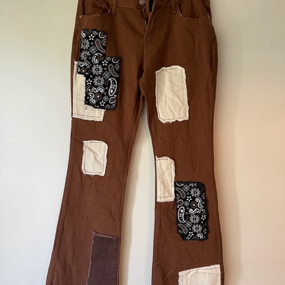 Denim - Brown jeans with patches